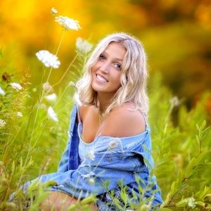 Meet your Posher, Adison